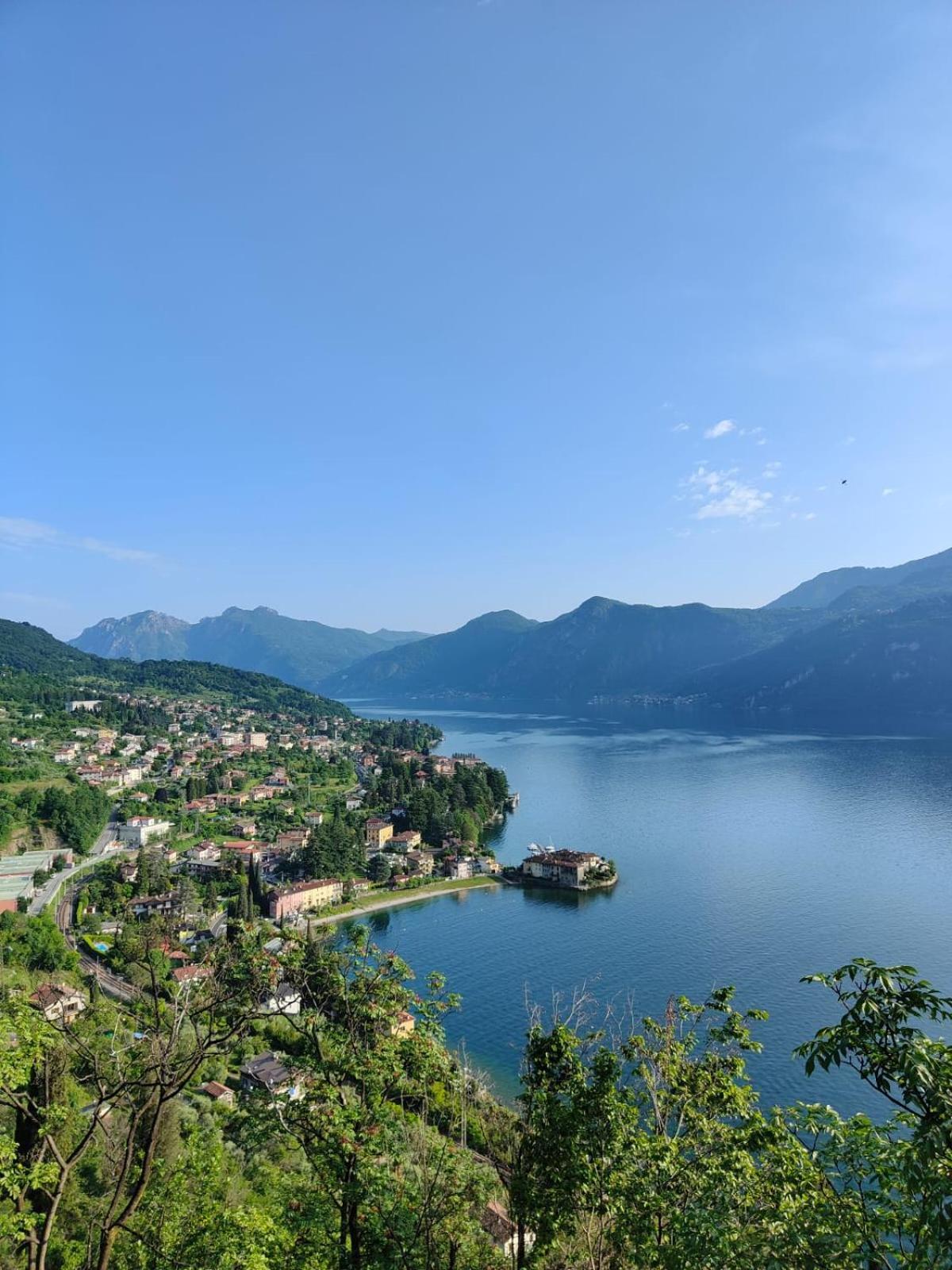 Riva Bianca Castle Holiday Home Lierna Bagian luar foto